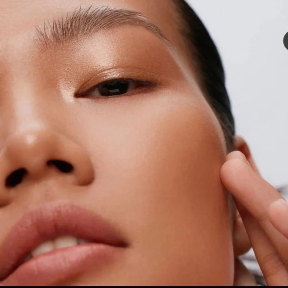 NEW NWT  SURRATT SURREAL SKIN FOUNDATION WAND number 11